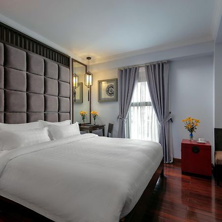 Church Boutique Hotel Hang Trong Ханой Екстер'єр фото