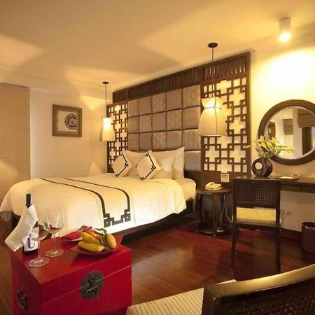 Church Boutique Hotel Hang Trong Ханой Екстер'єр фото
