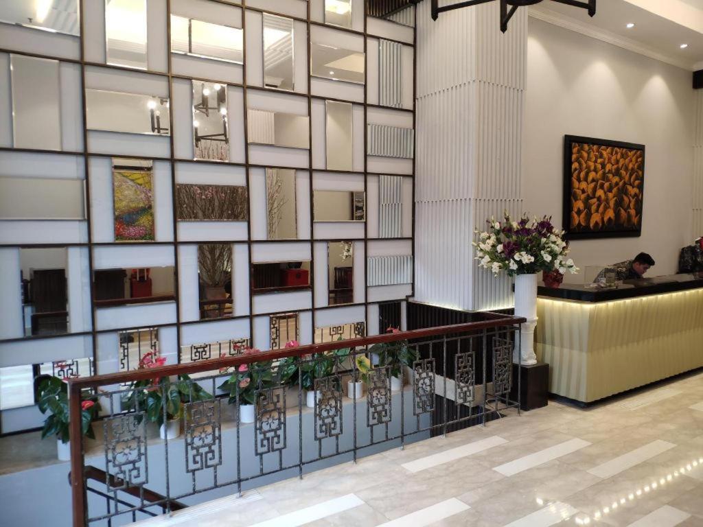Church Boutique Hotel Hang Trong Ханой Екстер'єр фото