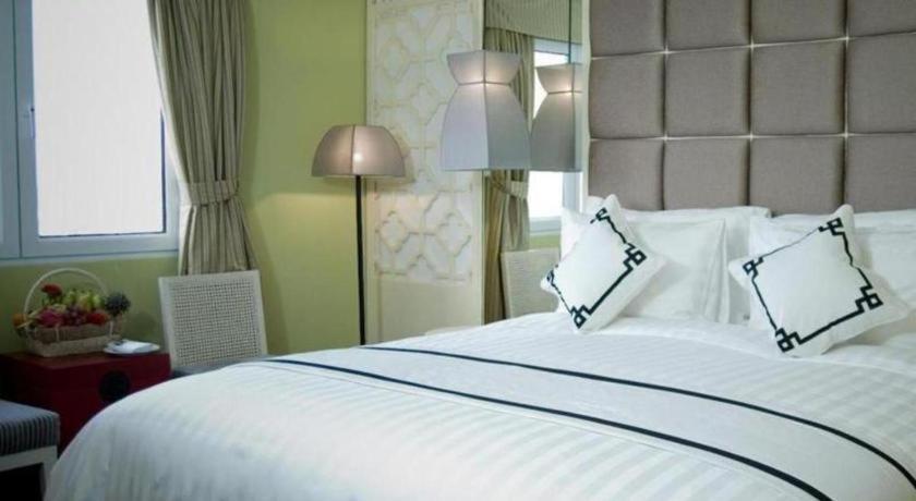Church Boutique Hotel Hang Trong Ханой Екстер'єр фото