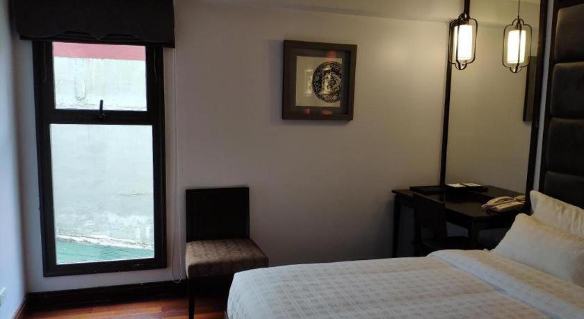 Church Boutique Hotel Hang Trong Ханой Екстер'єр фото