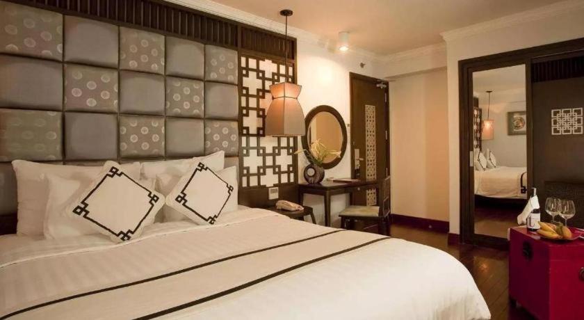 Church Boutique Hotel Hang Trong Ханой Екстер'єр фото