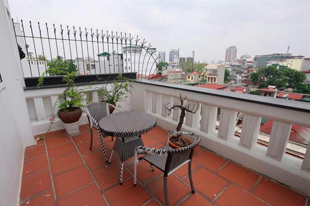 Church Boutique Hotel Hang Trong Ханой Екстер'єр фото