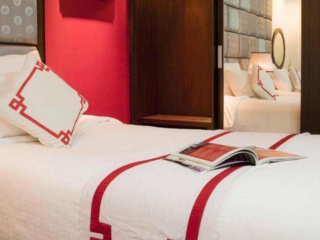 Church Boutique Hotel Hang Trong Ханой Екстер'єр фото