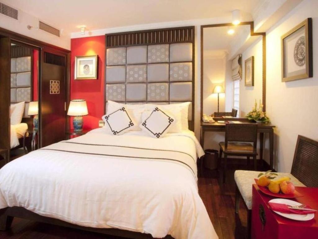 Church Boutique Hotel Hang Trong Ханой Екстер'єр фото