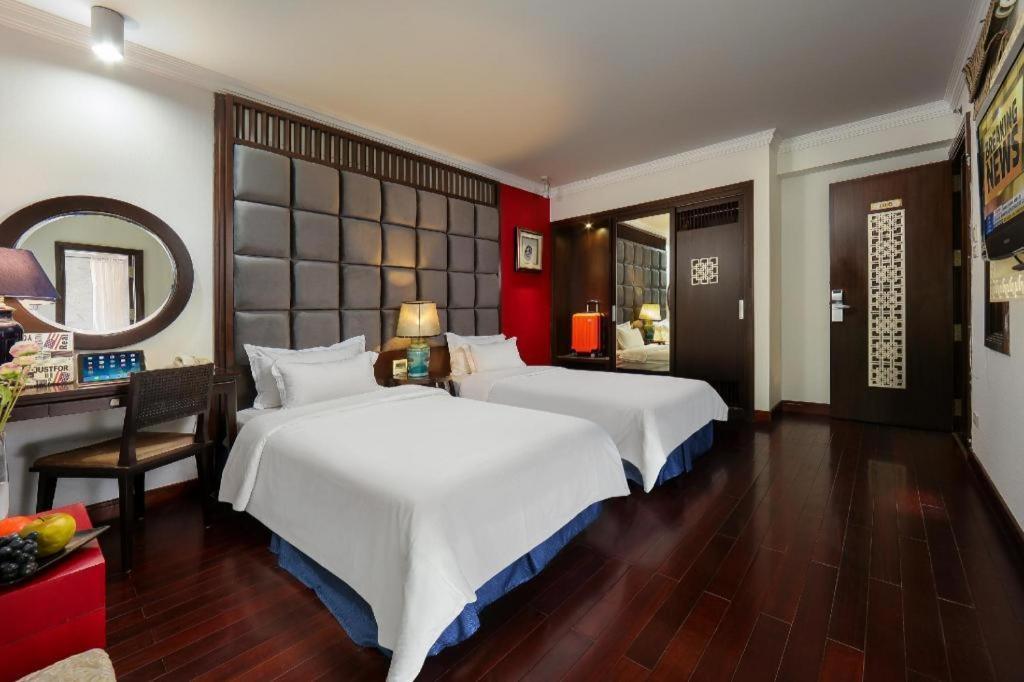 Church Boutique Hotel Hang Trong Ханой Екстер'єр фото