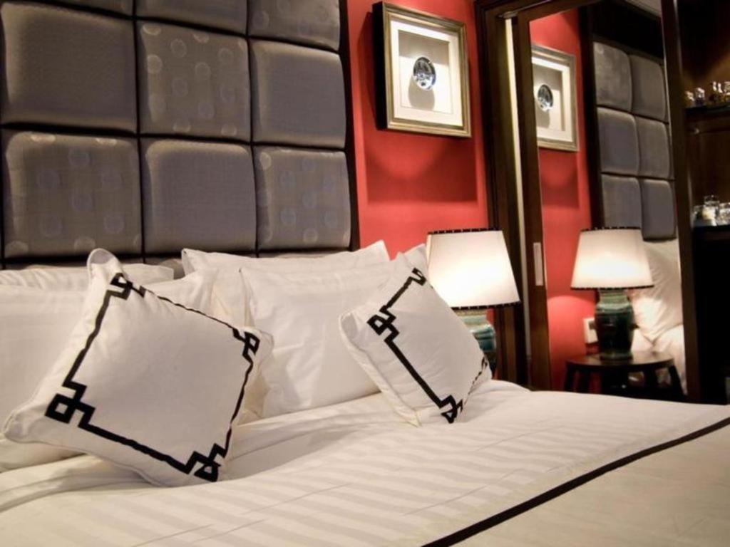 Church Boutique Hotel Hang Trong Ханой Екстер'єр фото