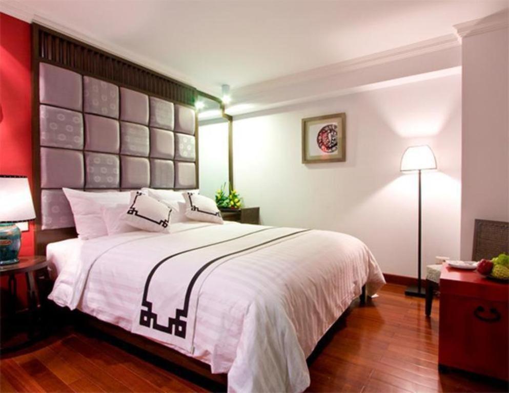 Church Boutique Hotel Hang Trong Ханой Екстер'єр фото