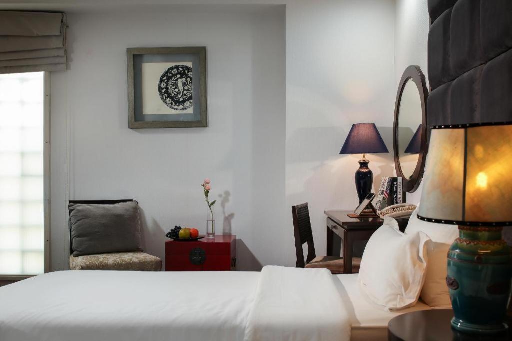 Church Boutique Hotel Hang Trong Ханой Екстер'єр фото